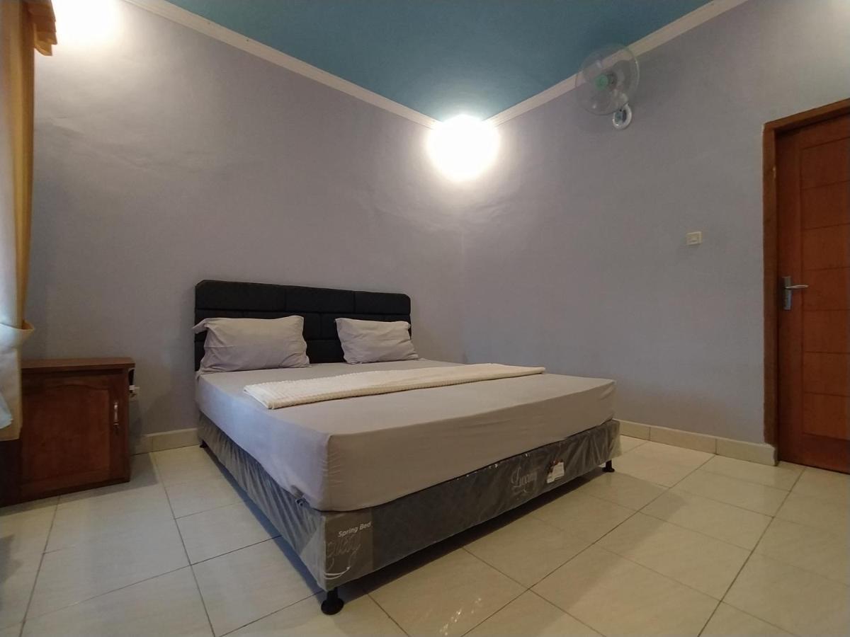 Embun Rinjani Homestay Сенару Екстер'єр фото